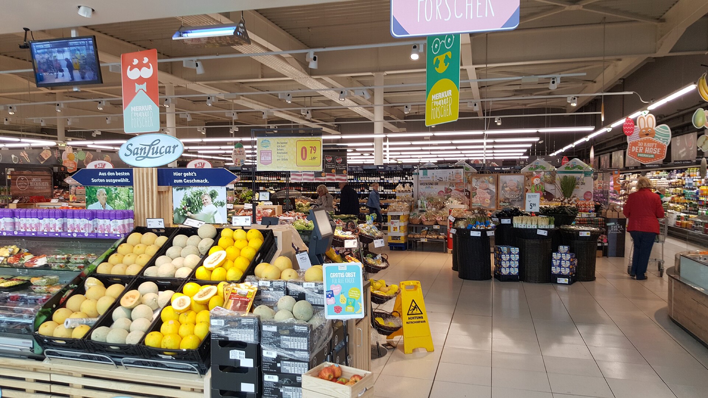 Innenraum eines Supermarkts in Wien-Floridsdorf.